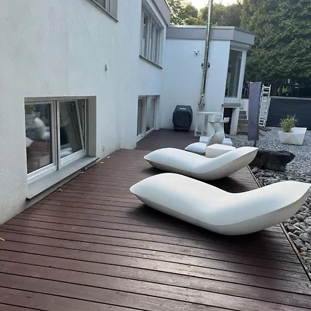 Poolhaus Design-loft Mit Terrasse Am Park 公寓 *