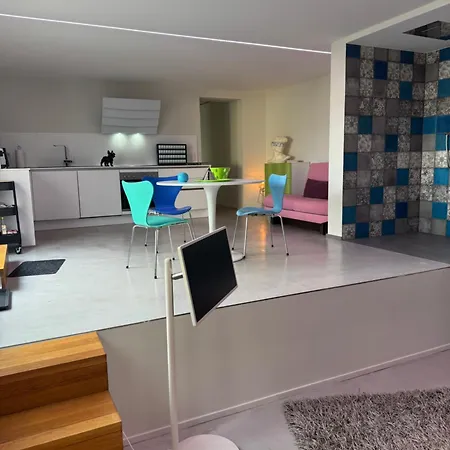Poolhaus Design-loft Mit Terrasse Am Park Paderborn
