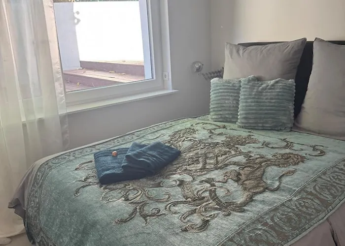 Poolhaus Design-loft Mit Terrasse Am Park * Paderborn